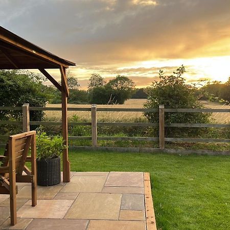 Idyllic Rural Retreat - Stunning 2 Bed Annex. Villa Wood Norton Exterior photo
